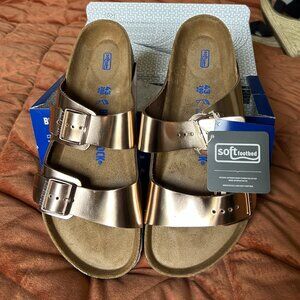 NWT Birkenstock Arizona Soft Footbed - Rose Gold Metallic Leather, Size 12 / 43